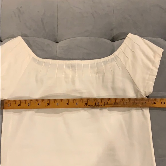 Theory White Slightly Off Shoulder Cap Sleeve Top - Picture 7 of 9